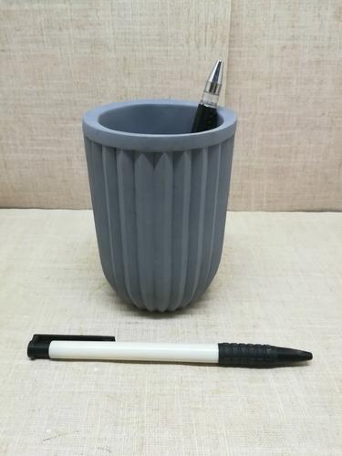厂家定制出口水泥文具产品笔筒 清水混泥土铅笔盒生产工厂